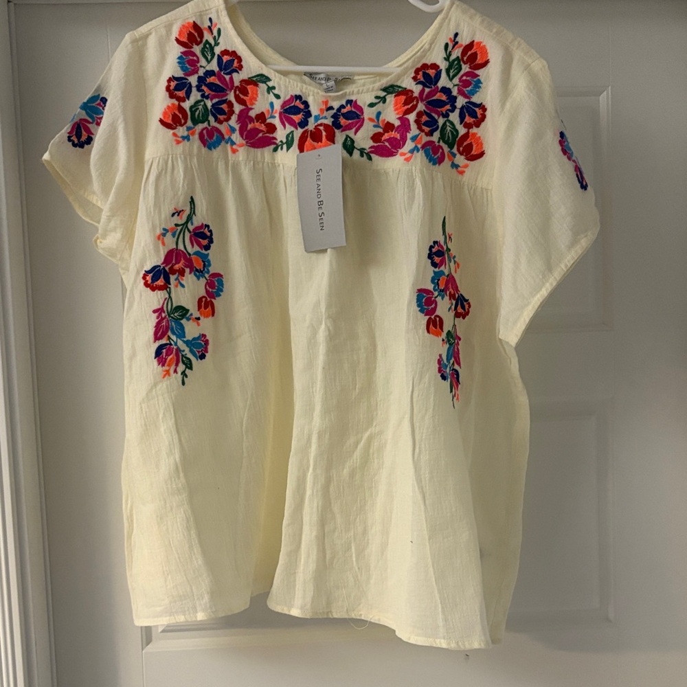 NWT-Colorful Floral Embroidered Blouse